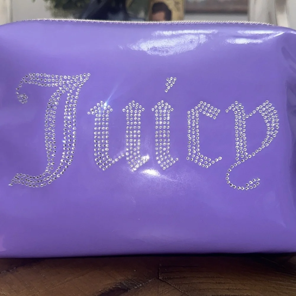 Purple Juicy Couture travel case ๐๐๐ - Picture 4 of 4